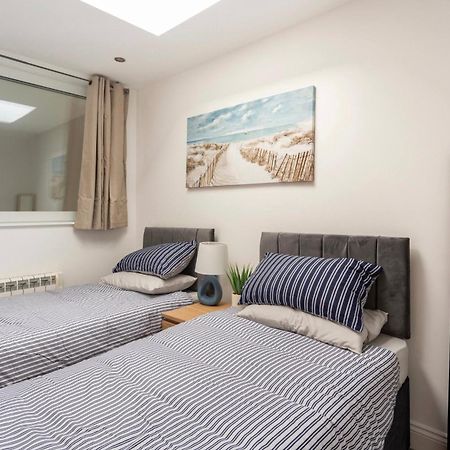 Beautiful 2 Bed Apartment Just Steps To The Beach Weymouth Extérieur photo